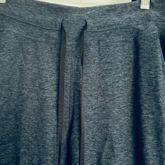 Lululemon Ready to Rulu High-Rise Joggers - Picture 4 of 5